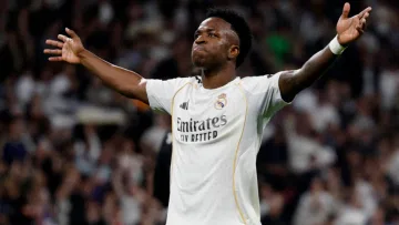 Vini Jr. renova com o Real Madrid e assina contrato até 2032