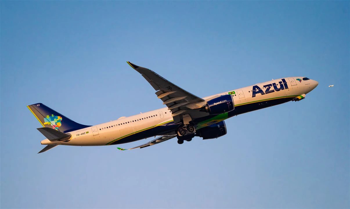 Cade libera compra de 8% da Azul pela American Airlines